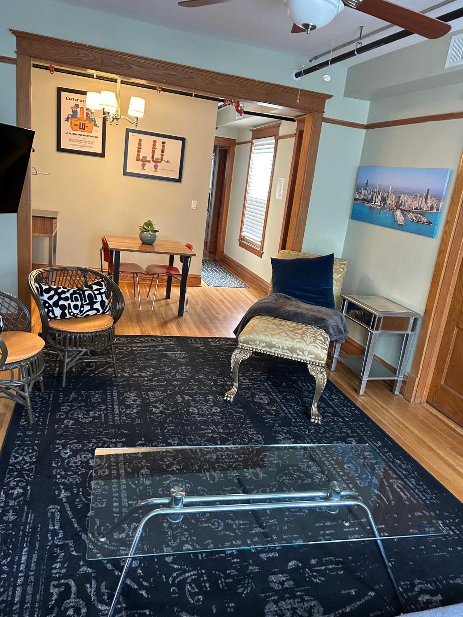 Blue Room In Dorothy'S Bnb Chicago Eksteriør billede